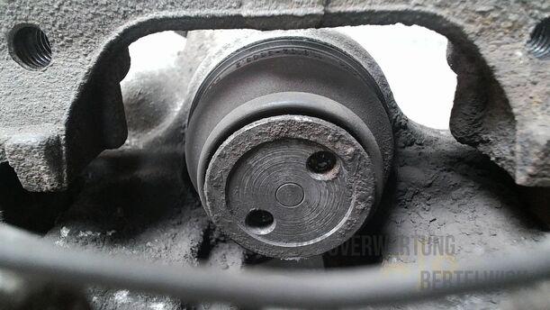 Foto: BREMSSATTEL HINTEN RECHTS eines Ford Focus C-MAX 1.6 Ti-VCT
