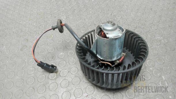 Foto: HEIZUNGSGEBLÄSE eines Mazda 121