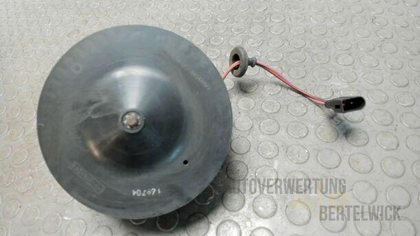 Foto: HEIZUNGSGEBLÄSE eines Mazda 121