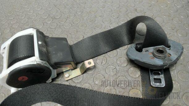 Foto: SICHERHEITSGURT VORNE LINKS eines Mazda 121