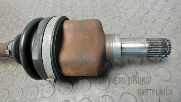Foto: ANTRIEBSWELLE LINKS eines Mazda 121
