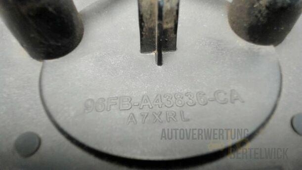 Foto: ABDECKUNG LENKRAD eines Mazda 121