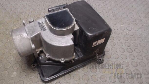 Foto: LUFTMENGENMESSER eines Mazda 323 1.6i Turbo GTX