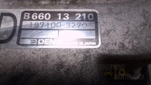Foto: LUFTMENGENMESSER eines Mazda 323 1.6i Turbo GTX