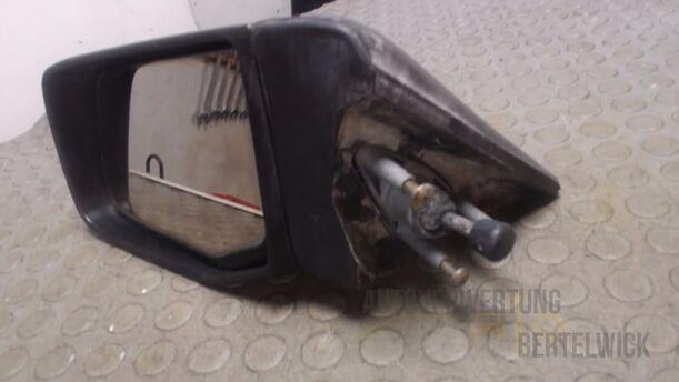 Foto: AUSSENSPIEGEL MECH. INNENVERSTELLBAR LINKS eines Mazda 929 GLX
