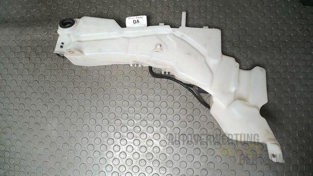 Foto: SCHEIBENWASCHBEHÄLTER eines Ford Focus C-MAX 1.6 Ti-VCT GLSi