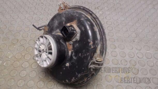 Foto: LUFTMASSENMESSER eines Mitsubishi Colt 1500 GLXi