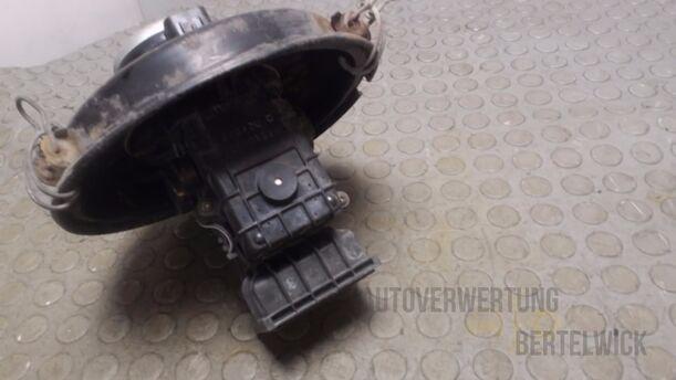 Foto: LUFTMASSENMESSER eines Mitsubishi Colt 1500 GLXi