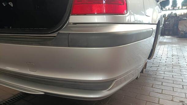 Foto: STOSSFÄNGER/ STOßSTANGE HINTEN ( TOURING ) eines BMW 318d touring GLXi