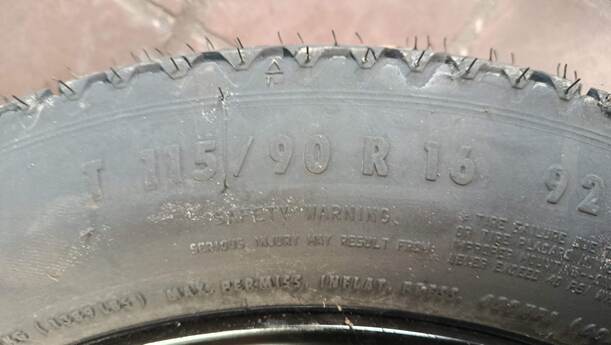 Foto: NOTRAD eines BMW 318d touring GLXi