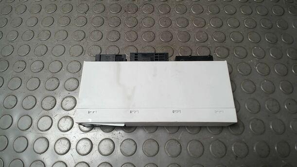 Foto: GRUNGMODUL 5 eines BMW 318d touring GLXi