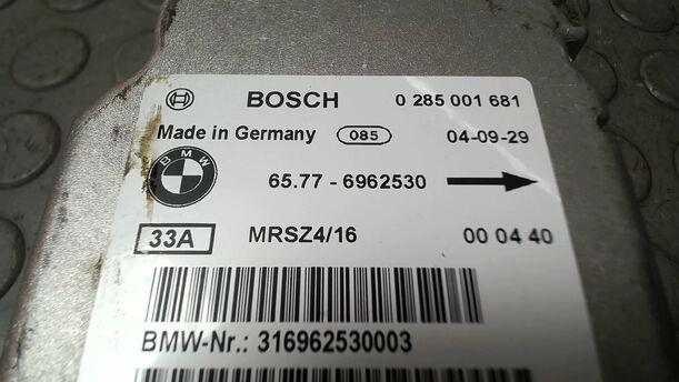 Foto: STEUERGERÄT AIRBAG/ AIRBAGSTEUERGERÄT eines BMW 318d touring GLXi
