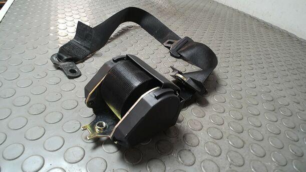Foto: SICHERHEITSGURT VORN LINKS eines BMW 318d touring GLXi