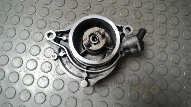 Foto: VAKUUMPUMPE eines BMW 318d touring