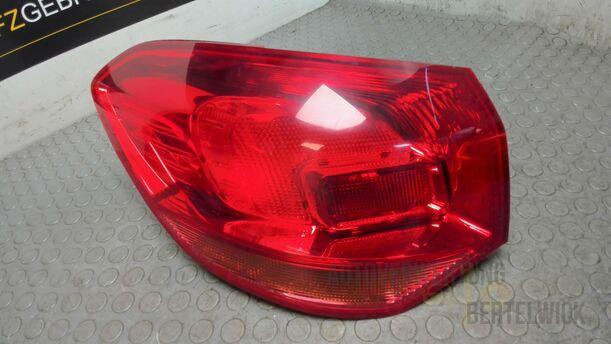Foto: HECKLEUCHTE / RÜCKLICHT LINKS eines Opel Astra 1.7 CDTI DPF Sports Tourer