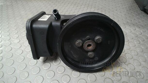 Foto: PUMPE SERVOLENKUNG/ SERVOPUMPE eines BMW 318d touring