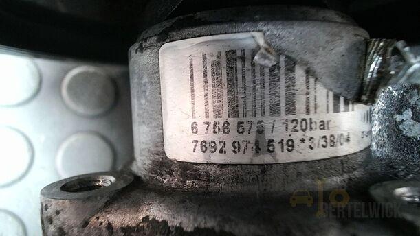 Foto: PUMPE SERVOLENKUNG/ SERVOPUMPE eines BMW 318d touring