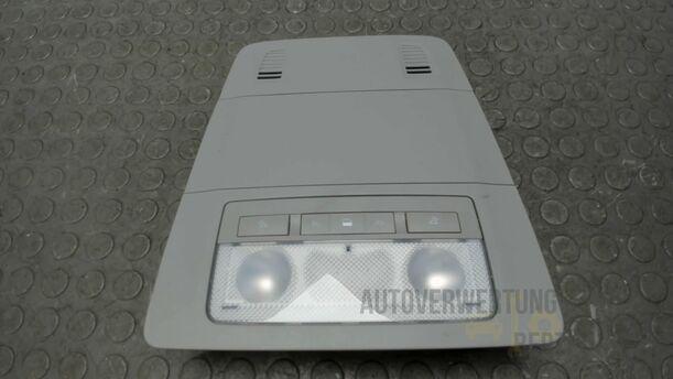 Foto: INNENBELEUCHTUNG eines Opel Astra 1.7 CDTI DPF Sports Tourer