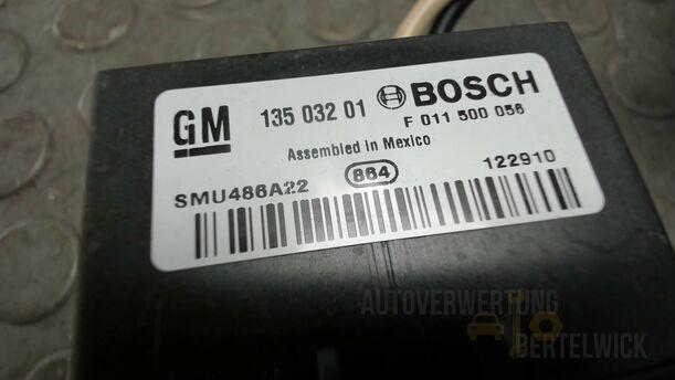 Foto: HEIZUNGSGEBLÄSE / WIDERSTAND eines Opel Astra 1.7 CDTI DPF Sports Tourer
