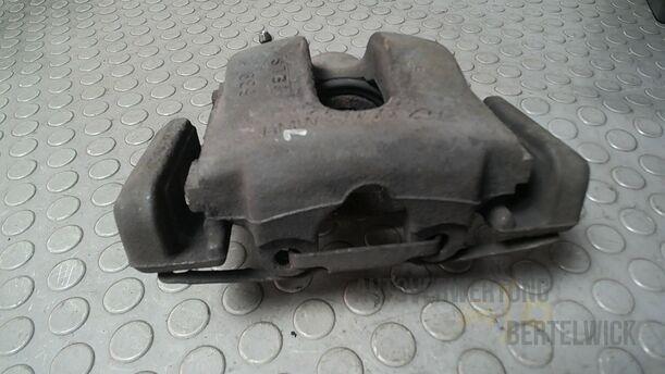 Foto: BREMSSATTEL VORN LINKS ( ATE ) eines BMW 318d touring GLXi