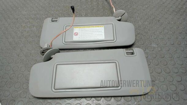 Foto: SONNENBLENDENPAAR eines Opel Astra 1.7 CDTI DPF Sports Tourer GLXi