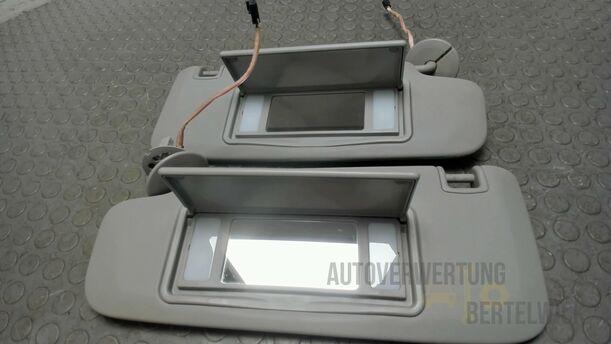 Foto: SONNENBLENDENPAAR eines Opel Astra 1.7 CDTI DPF Sports Tourer GLXi
