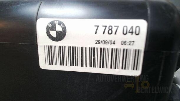 Foto: AUSGLEICHSBEHÄLTER eines BMW 318d touring GLXi