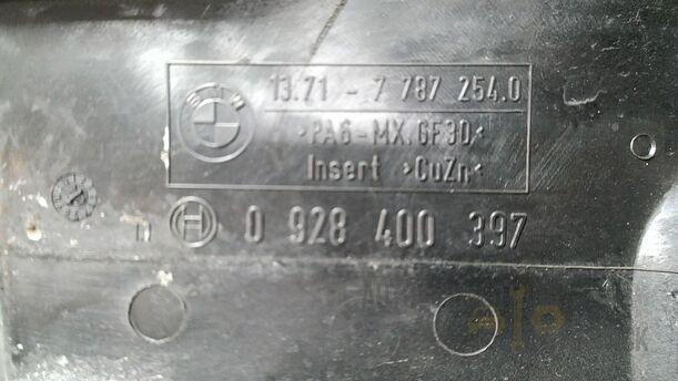 Foto: LUFTFILTERDECKEL eines BMW 318d touring GLXi