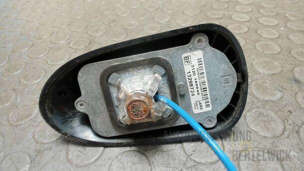 Foto: DACHANTENNE / HAIFLOSSENANTENNE eines Opel Astra 1.7 CDTI DPF Sports Tourer GLXi