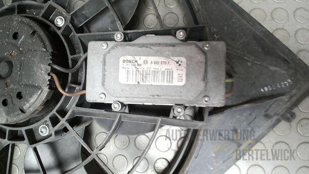 Foto: ELEKTROLÜFTER eines BMW 318d touring GLXi