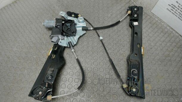 Foto: FENSTERHEBER VORNE RECHTS eines Opel Astra 1.7 CDTI DPF Sports Tourer GLXi