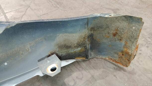 Foto: KOTFLÜGEL LINKS eines Ford Mondeo Turnier GLXi