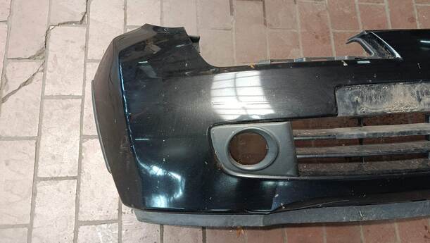 Foto: STOSSFÄNGER/ STOßSTANGE VORN eines Nissan Micra 1.2