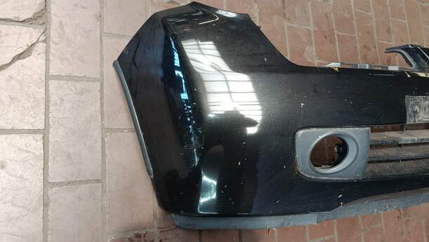 Foto: STOSSFÄNGER/ STOßSTANGE VORN eines Nissan Micra 1.2