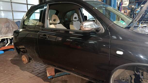 Foto: TÜR RECHTS eines Nissan Micra 1.2