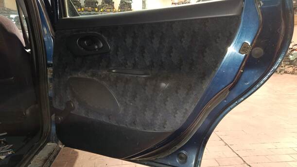 Foto: TÜR HINTEN RECHTS eines Ford Mondeo Turnier