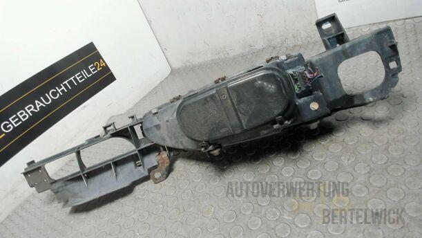 Foto: SCHEINWERFER LINKS eines Ford Mondeo Turnier