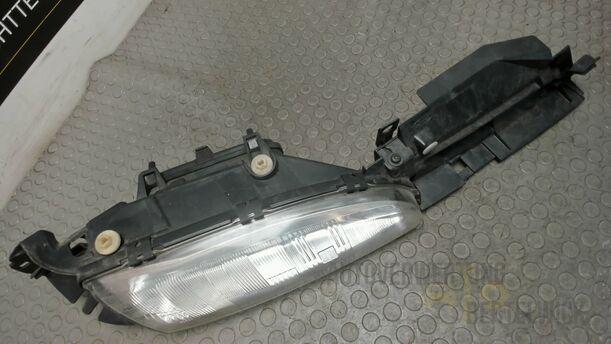 Foto: SCHEINWERFER RECHTS eines Ford Mondeo Turnier