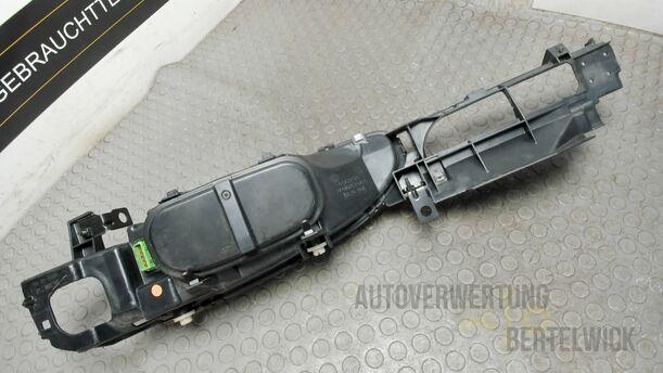 Foto: SCHEINWERFER RECHTS eines Ford Mondeo Turnier