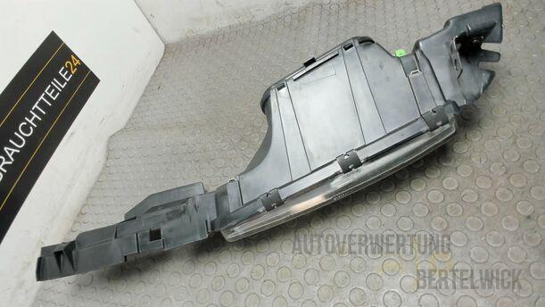 Foto: SCHEINWERFER RECHTS eines Ford Mondeo Turnier
