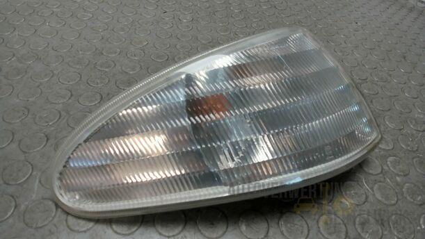 Foto: BLINKER RECHTS eines Ford Mondeo Turnier