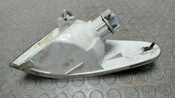 Foto: BLINKER RECHTS eines Ford Mondeo Turnier
