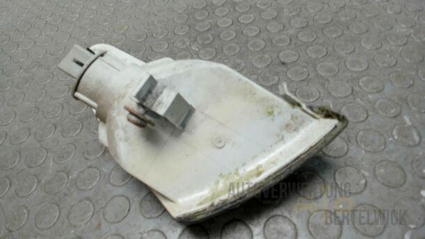 Foto: BLINKER RECHTS eines Ford Mondeo Turnier