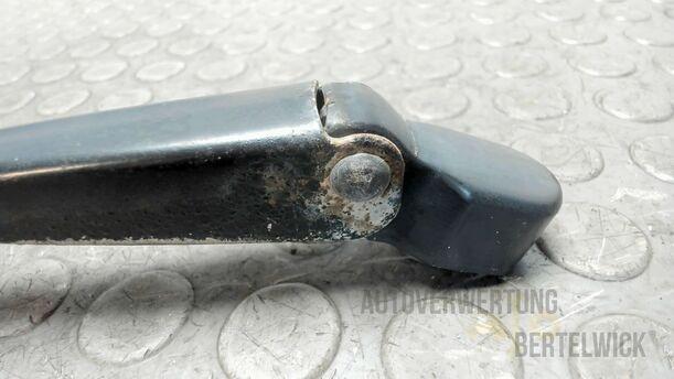 Foto: SCHEIBENWISCHERARM HINTEN eines Ford Mondeo Turnier
