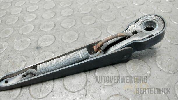 Foto: SCHEIBENWISCHERARM HINTEN eines Ford Mondeo Turnier