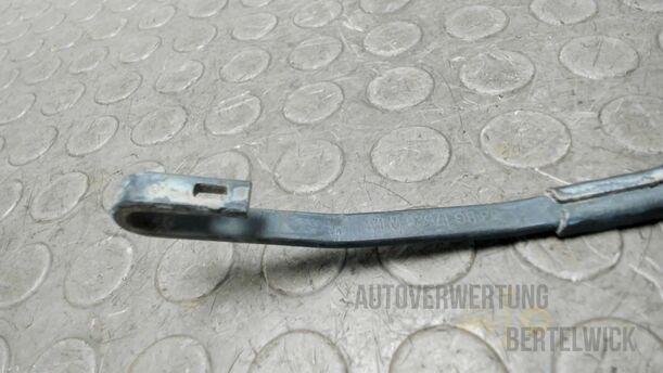 Foto: SCHEIBENWISCHERARM HINTEN eines Ford Mondeo Turnier