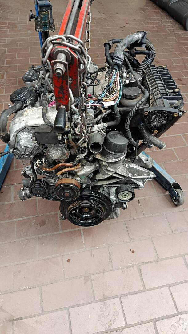Foto: MOTOR ( 611962 ) eines Mercedes-Benz C 220 CDI
