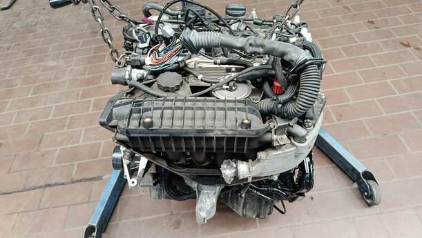 Foto: MOTOR ( 611962 ) eines Mercedes-Benz C 220 CDI