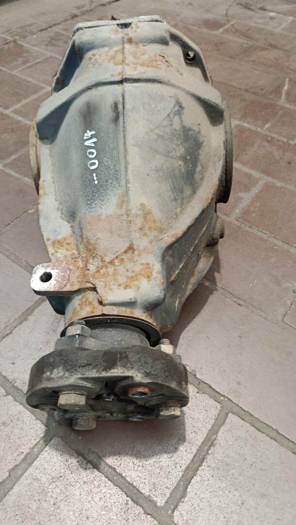 Foto: HINTERACHSGETRIEBE / DIFFERENTIAL eines Mercedes-Benz C 220 CDI