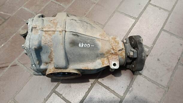 Foto: HINTERACHSGETRIEBE / DIFFERENTIAL eines Mercedes-Benz C 220 CDI